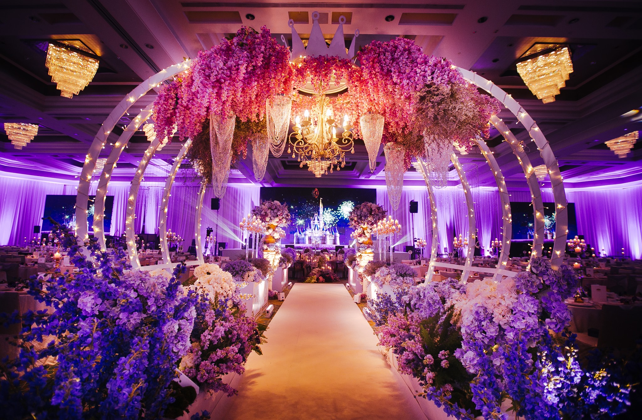 Edniverse ambience creation with professional AV and lighting installation