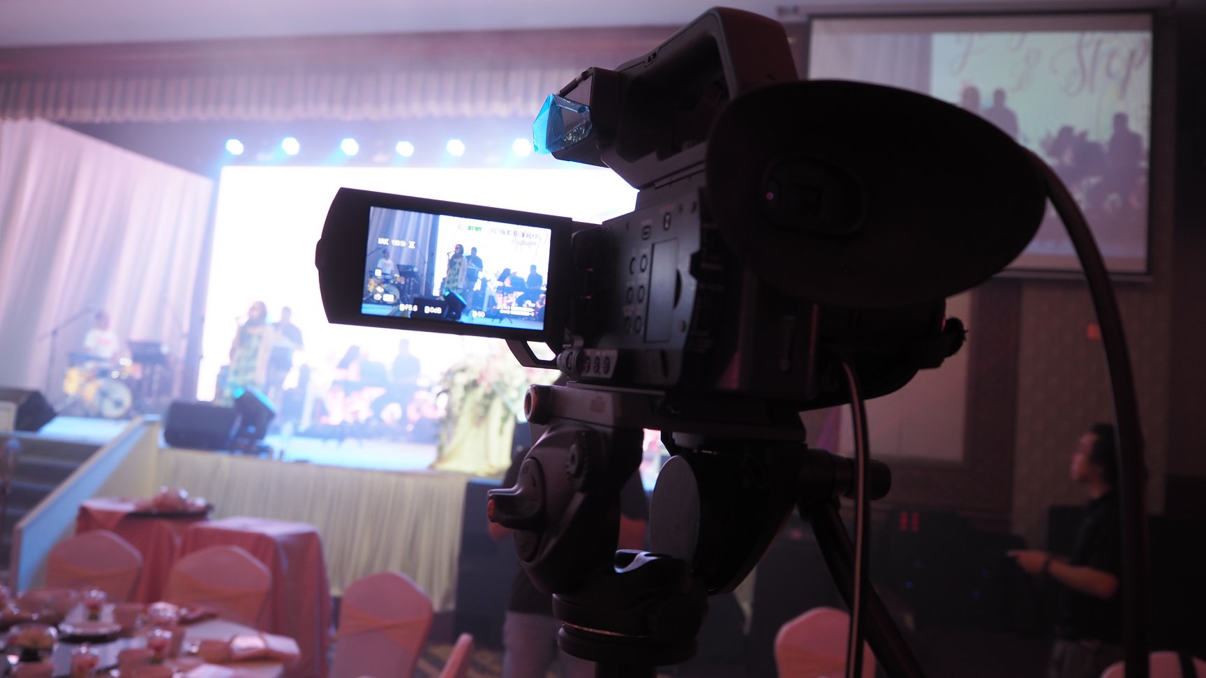 Dry rent AV equipment available for self-managed events